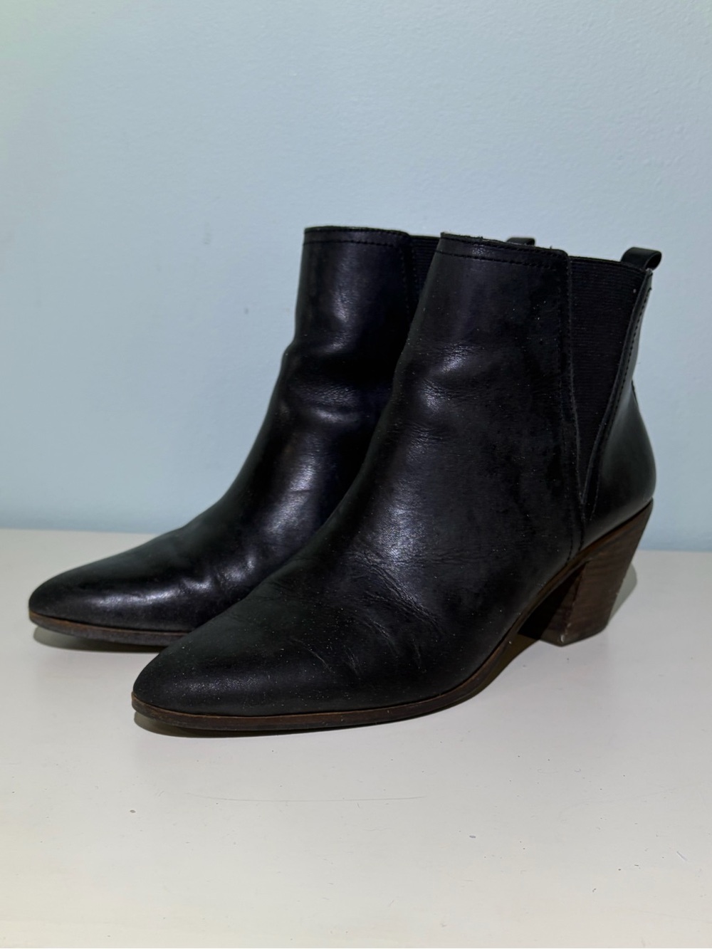 Lucky Brand Black Leather Ankle Boots with 2 1/2” Stacked Heel. Size 9